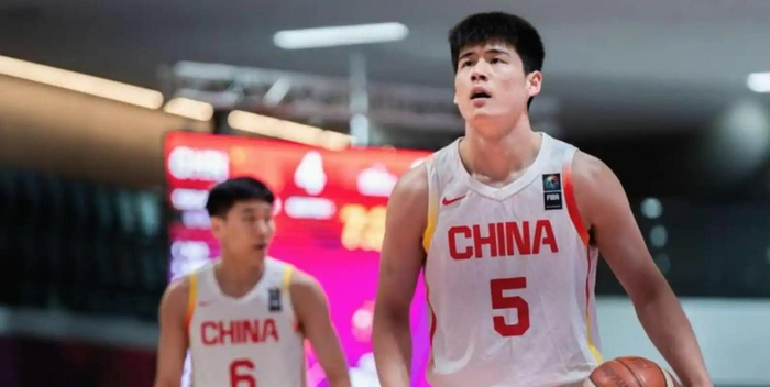 广东队季后赛调整轮换启用陈家政应对广州挑战