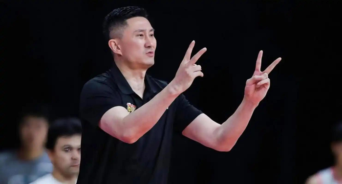 广东队季后赛调整轮换启用陈家政应对广州挑战